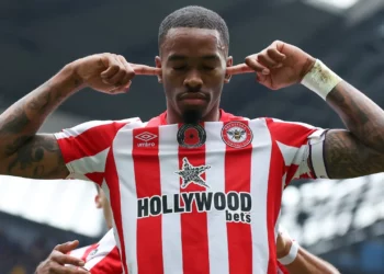 Arsenal urged to execute risky £70 million striker sensational transfer