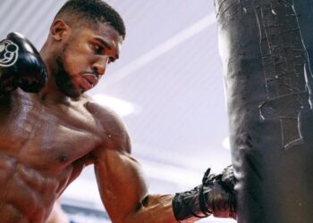 5 Setups For The Liver Hook In Boxing