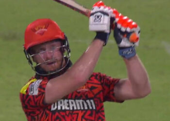 Heinrich Klaasen loses cool after being mobbed by fans in shopping mall, video goes viral