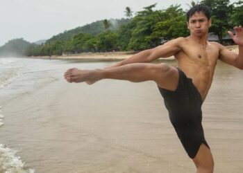 7 Exercises For Martial Artists To Do At The Beach For A Full-Body Workout