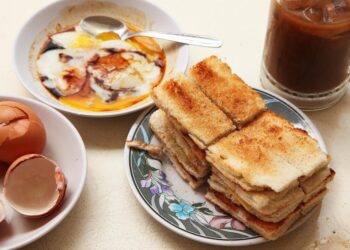 Best Places To Eat Around KINEX Mall