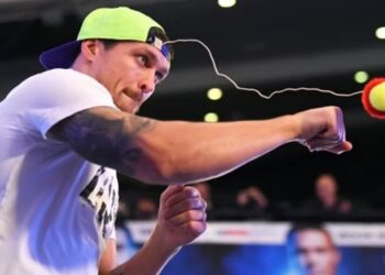 16 Tennis Ball Drills to Sharpen Your Boxing Skills and Reflexes