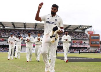 ENG vs IND 2025 - Jasprit Bumrah's fifer restricts England as India hold slender lead on Day 3