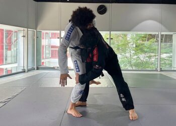 Why Every Grappler Should Master The Underhook