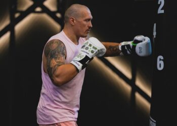 6 Easy Southpaw Combinations Every Beginner Should Know