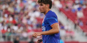 chelsea-teenagers-make-champions-league-history-ajax