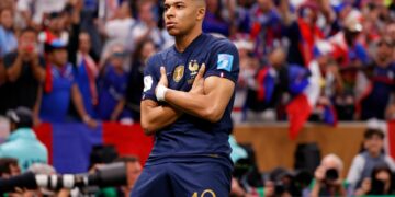 Kylian Mbappe Reaches 400 Goals Earlier Than Messi & Ronaldo