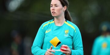 Amanda-Jade Wellington joins Hampshire for 2026 season